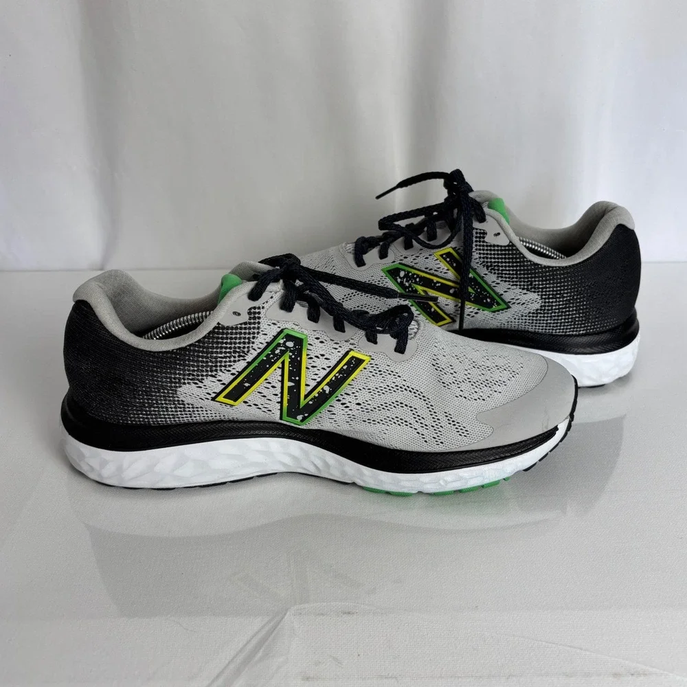 New Balance Fresh Foam 680v7 Grey Black Green Running Shoes M680NG7 Mens 8.5